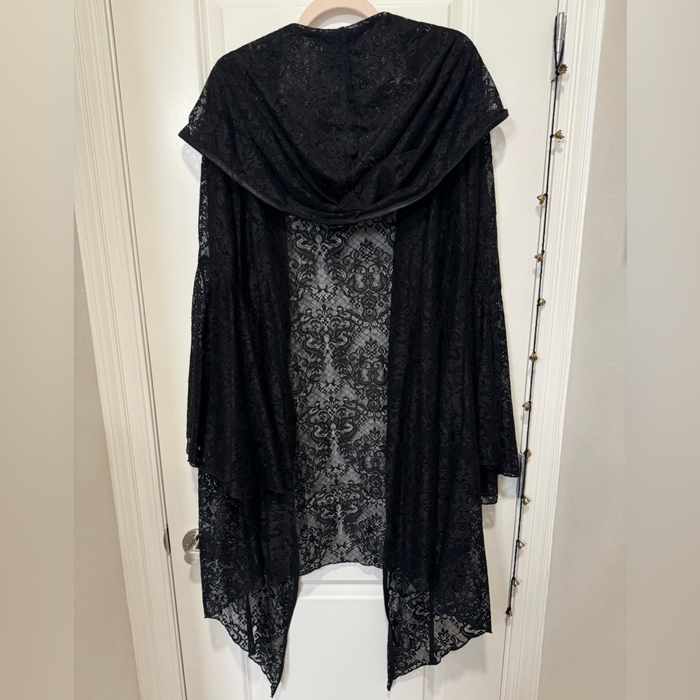 KILLSTAR Black Lace Veiled Cloak - Picture 8 of 12